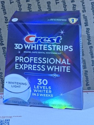 Crest 3D Whitestrips Professional Express White + Whitening Light, 18 Treatments