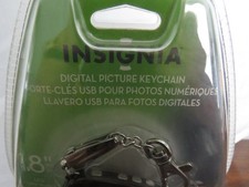 Insignia Digital Picture Keychain - 1.8" LCD Color Display - NS-DKEYBK09