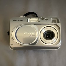 Fujifilm FinePix A205 2.0MP Silver Compact Camera 3x Zoom USB w/ Box