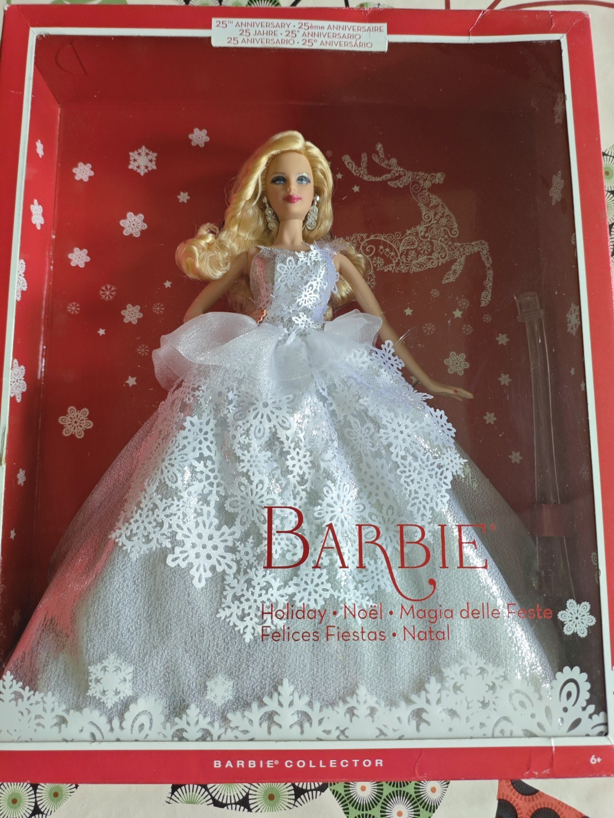 Barbie Holiday 2013 Souvenir d'Enfance Édition 25e Anniversaire en Boîte