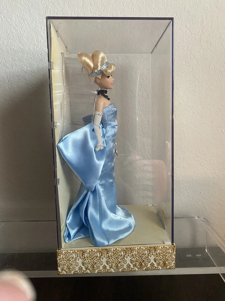 Disney 11" Limited Edition Designer Princess Doll Cinderella 2011 #2269 /8000 - Image 4 of 4