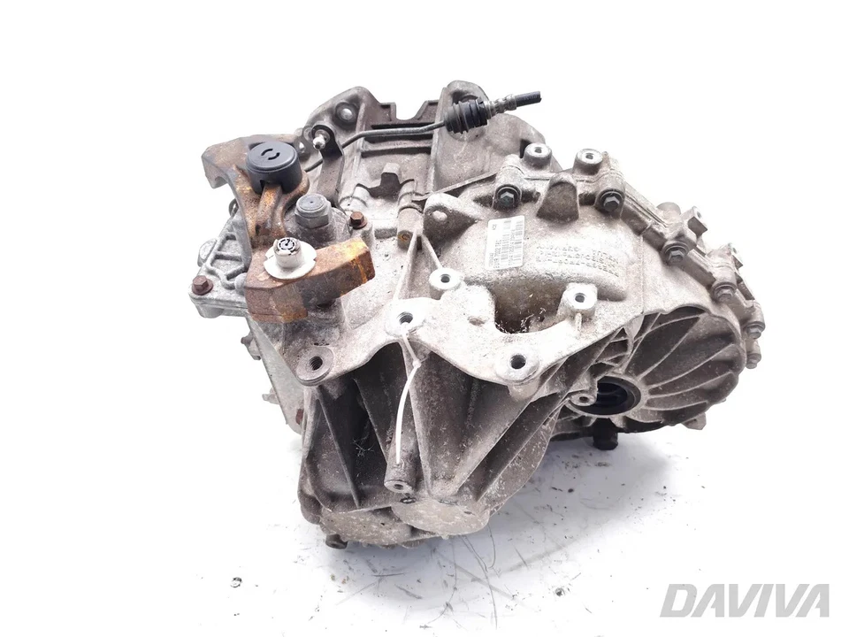 Volvo V60 Boîte de vitesses manuelle à 6 vitesses D4 Diesel 133kW (181 HP) 2013 - Image 4 of 4