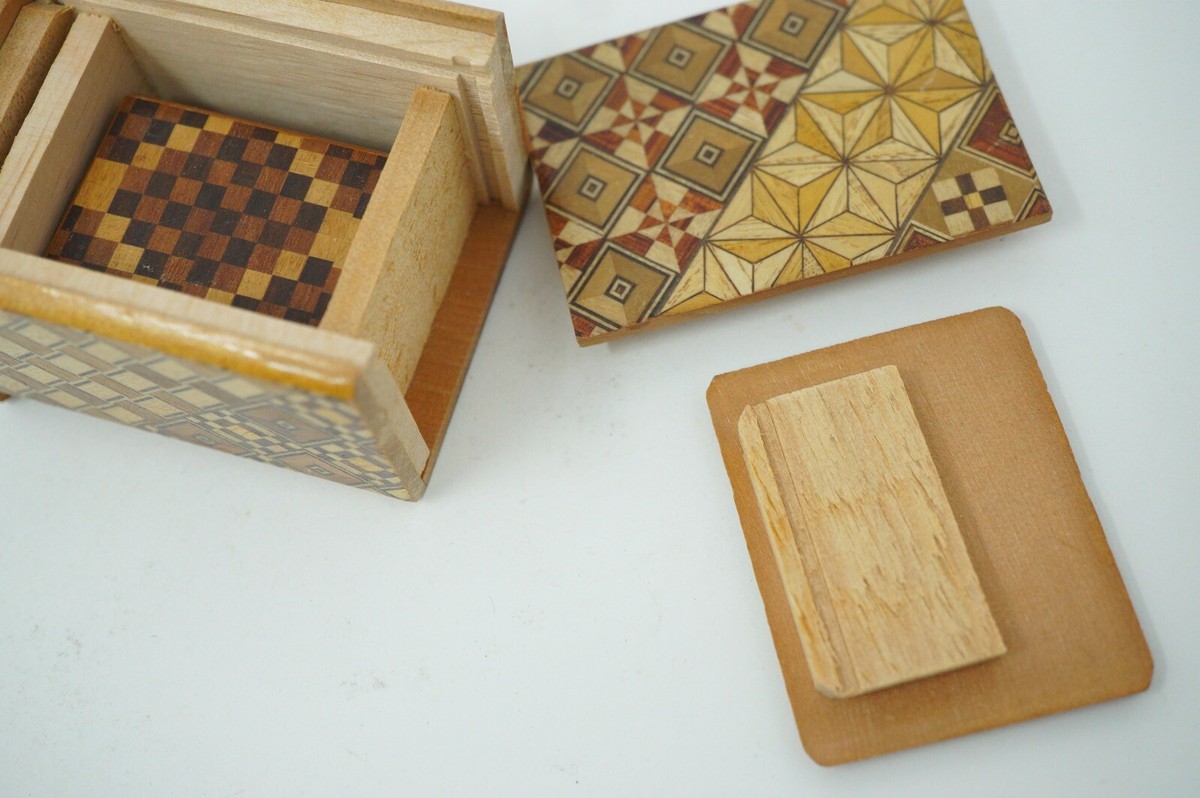 INI A 藤牧京介 BOX Japanese Wooden Riddle Box Himitsu Bako Original from Kyoto