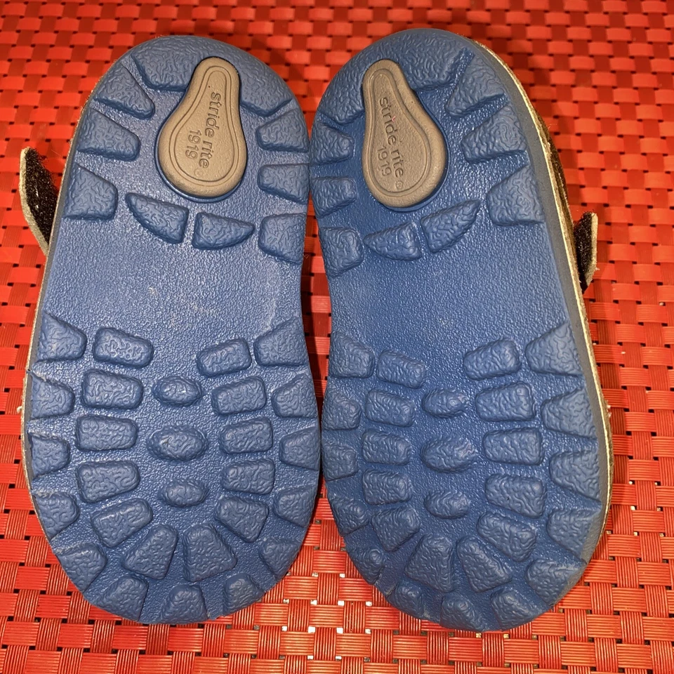 Stride Rite Medallion Collection Winston gancho y bucle cuero niños pequeños zapatos -4M Foto 3 de 4