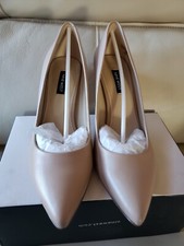 Nine West Pump Womens Sz 7.5 Beige Flax Heels Leather Upper Shoes