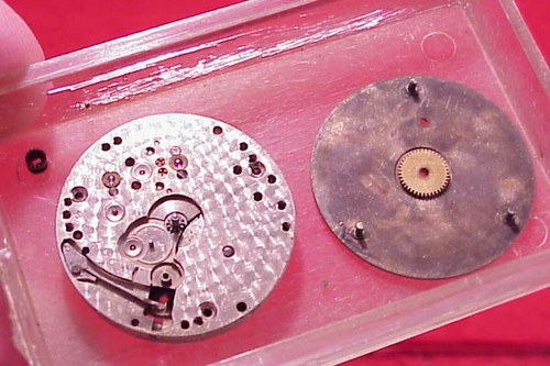 VINTAGE #2 HAMILTON CALIBER 979 WRISTWATCH MOVEMENT FOR PIPING ROCK SPUR ETC - Picture 2 of 7