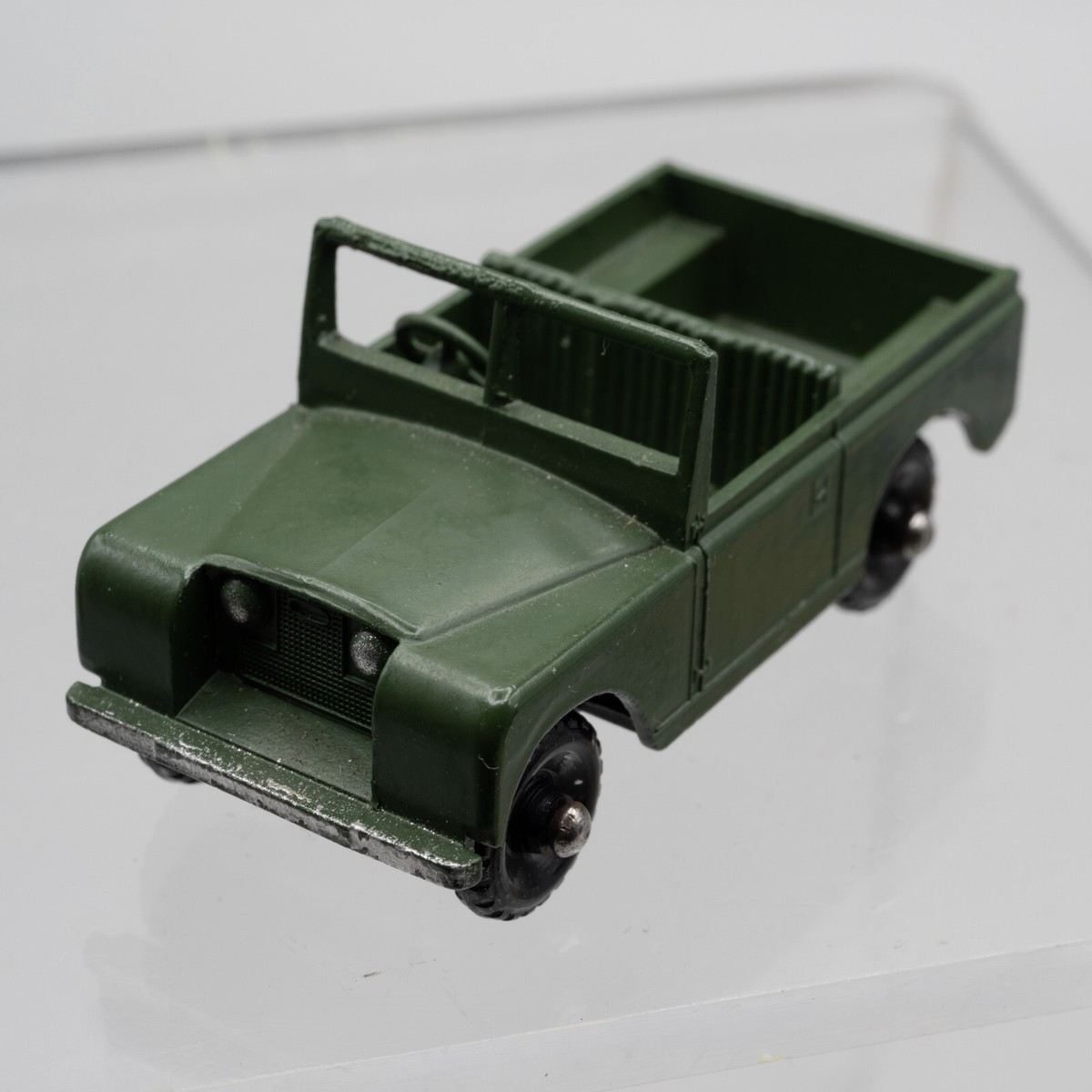 MATCHBOX No.12 LAND ROVER SERIES Ⅱ Vintage Matchbox No 12 Land Rover Series II With Original