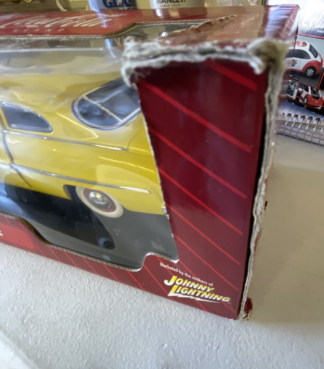 Coca Cola Johnny Lightning: 1949 Mercury Coupe 1/18 Diecast Model