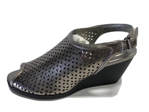 bandolino silver wedge sandals