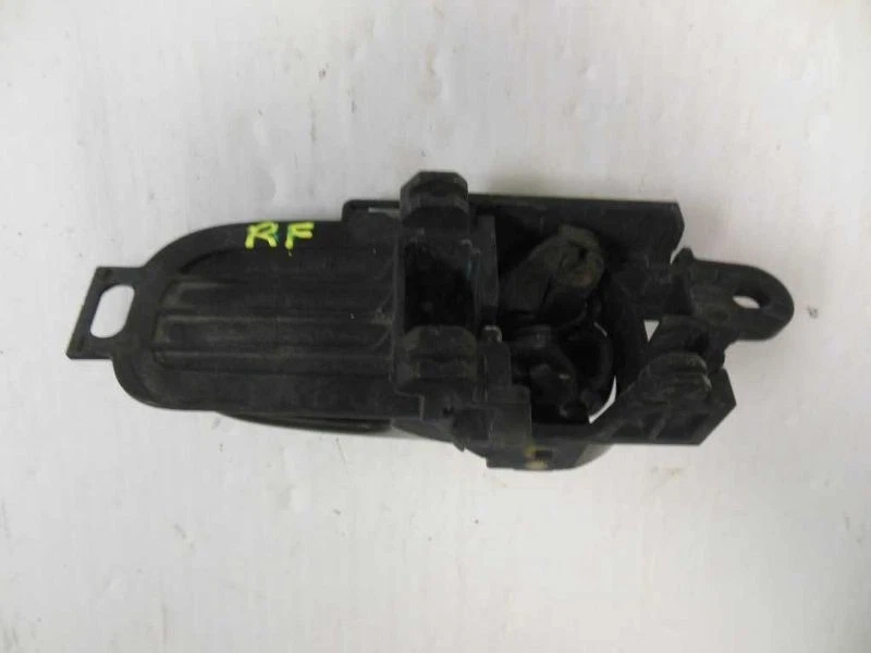 Manija interior de la puerta delantera derecha Nissan Versa 2008 Foto 2 de 2