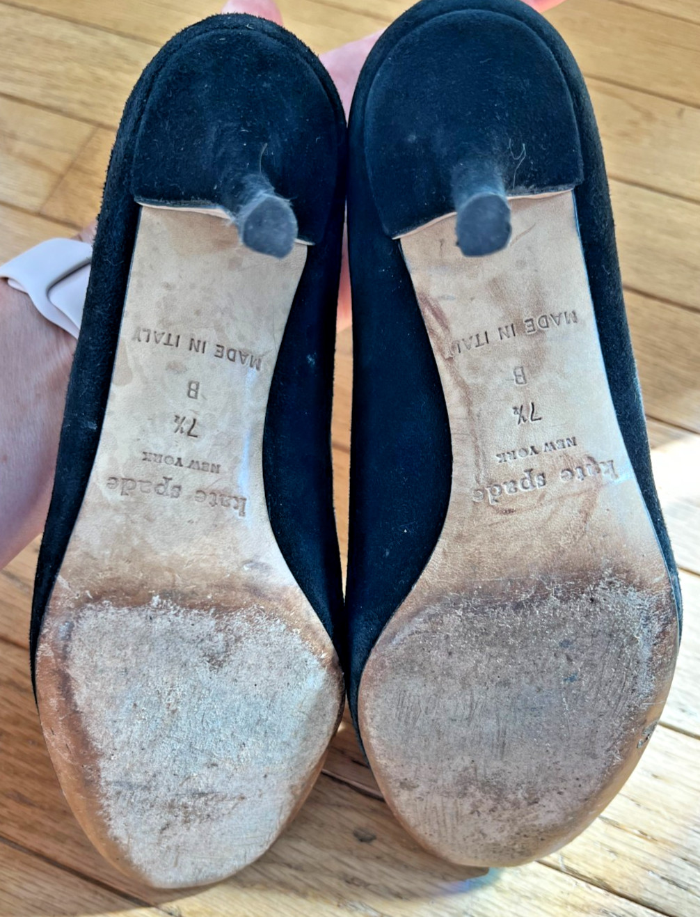 Black Suede Kate Spade New York Flower Pumps,Made in Italy Classic Chic, Sz 7.5 thumbnail 15