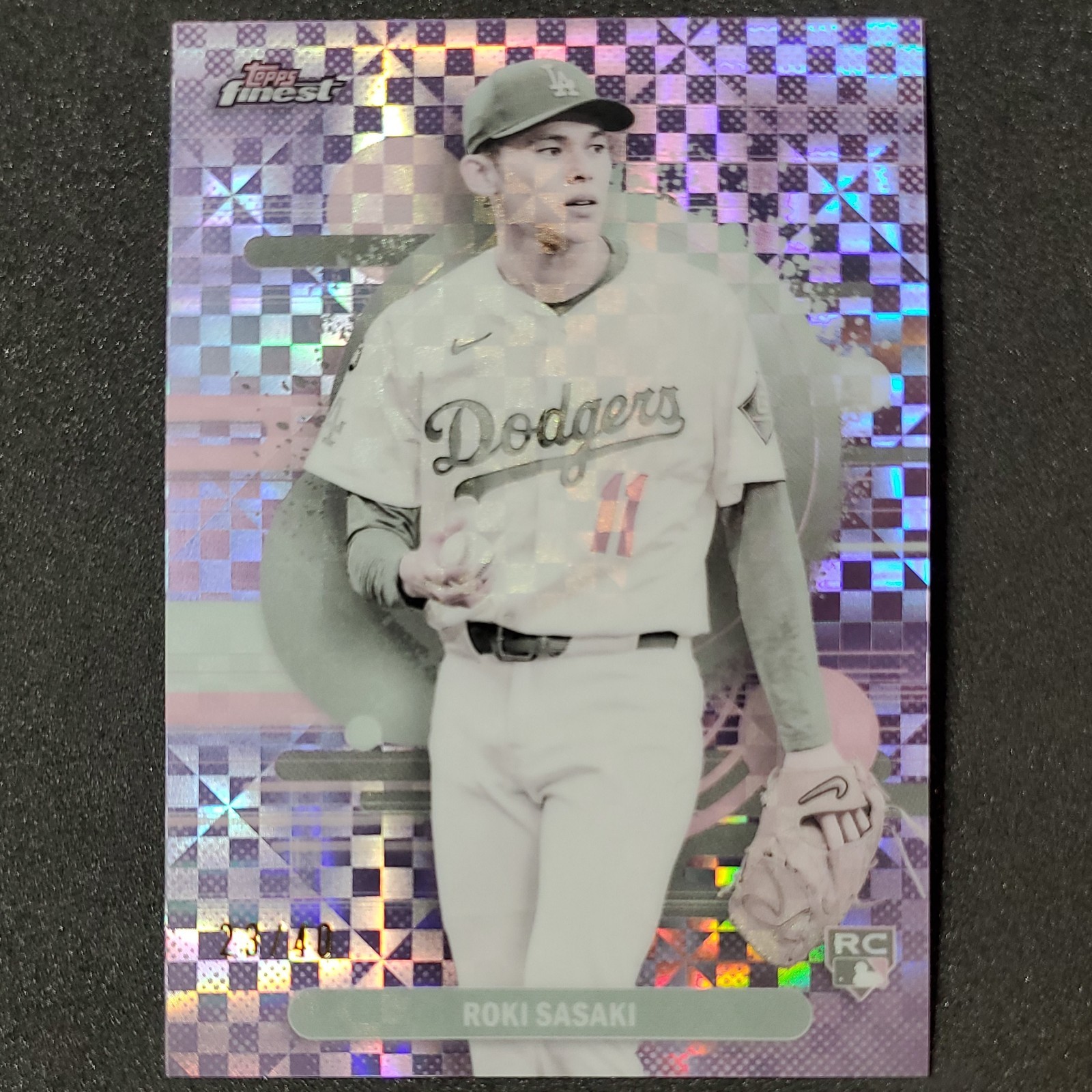2025 Topps Finest Roki Sasaki RC 23/40 Pearl Uncommon Rookie #116 Dodgers