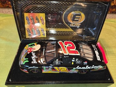 Action 1:24 Nascar Elite Kerry Earnhardt Looney Tunes 2002 Monte Carlo lim. OVP