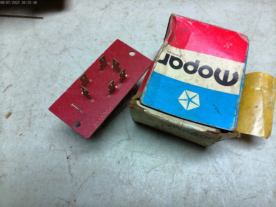 NOS 76 77 78 79 普利茅斯 Gran Fury 1976 道奇摩纳哥空调鼓风机电阻 3503793 — 第 2/4 张图片