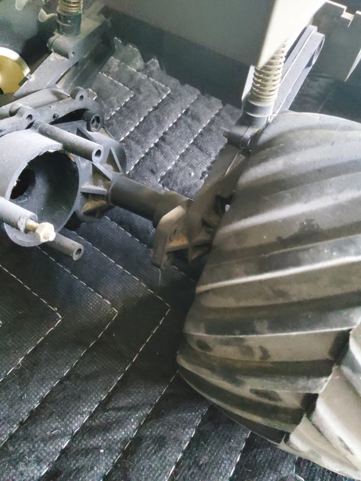 Marui big bear Datsun 2wd 1/12vintage old school rc truck 1984 - Image 2 of 4