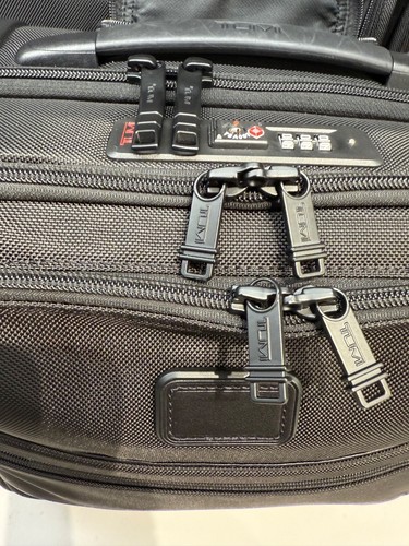 NEW Tumi GEN 4.3 - 16.0” Small COMPACT 4 Wheeled BRIEF Case - BLACK - Picture 7 of 12