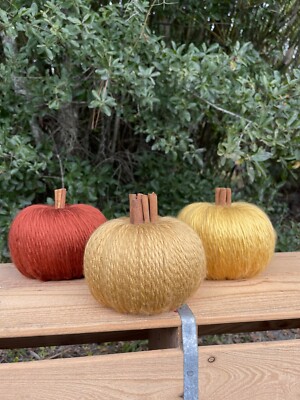 Handmade Chunky Knit Pumpkins With Cinnamon Stem