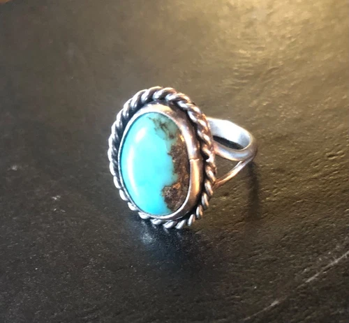 Turquoise Silver Ring Native American Indian Ladies Sterling Vintage NICE!