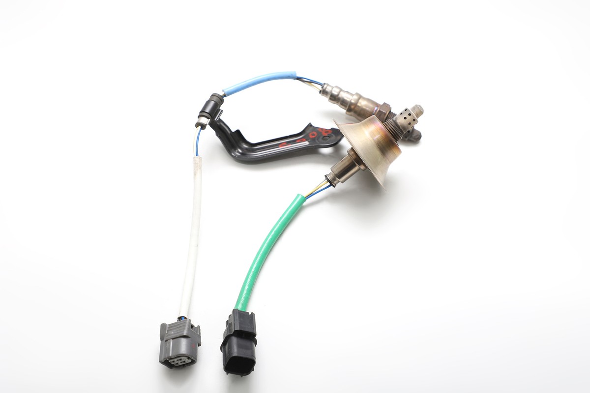 あお Honda Insight 19-21 Front/Rear Catalytic Pipe Oxygen Sensor
