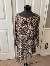 CHICO'S Travelers Tan Brown Leopard Asymmetrical Hem 3/4 Sleeve Tunic Top 2 / L