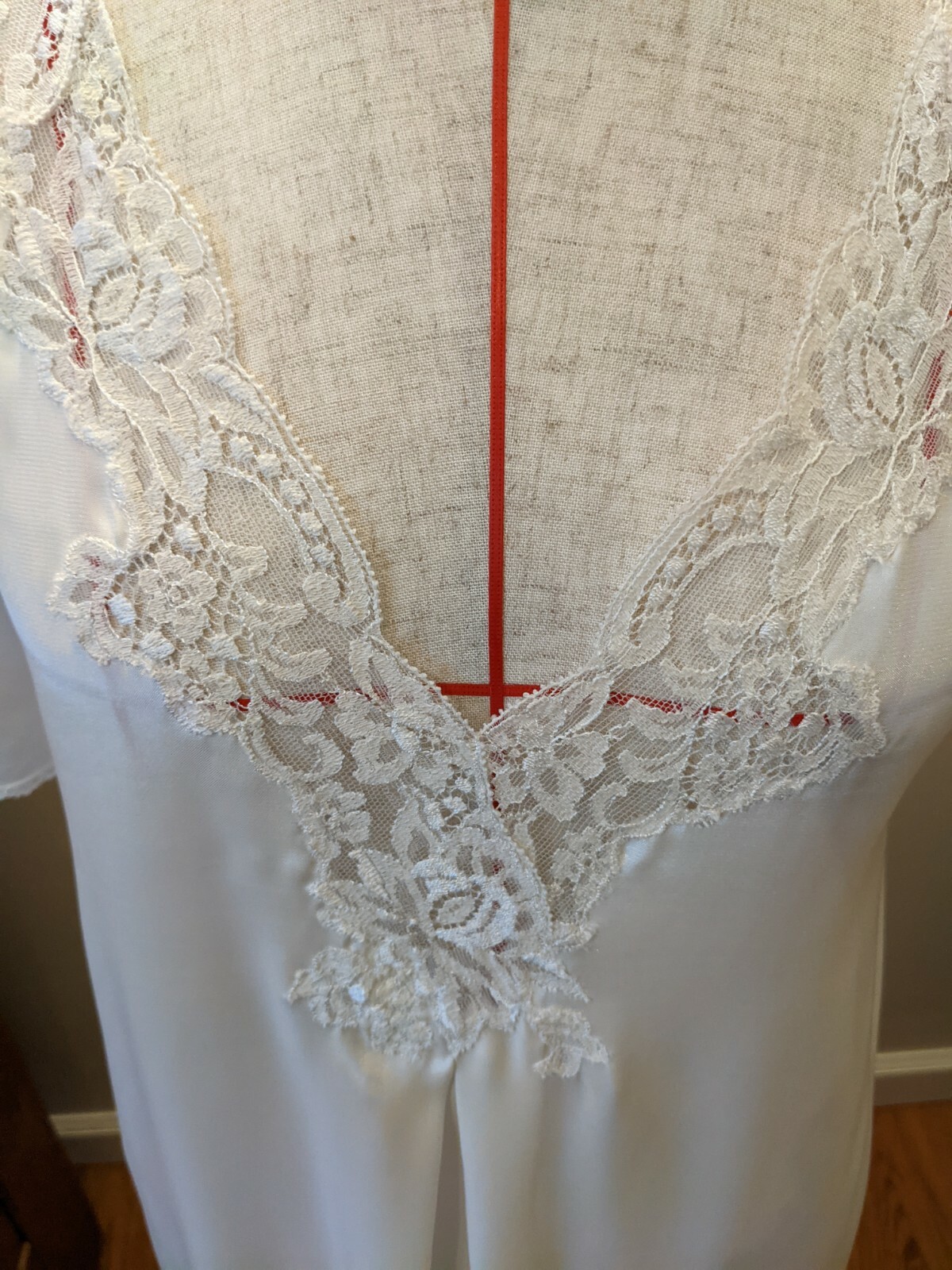Vintage NATORI Long Satin Nightgown Size Small Ivory … Gem