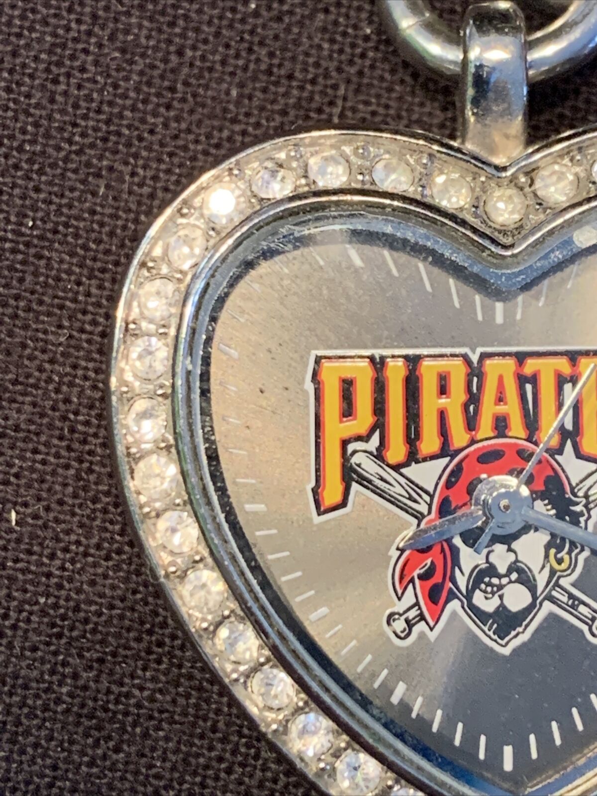 Pittsburgh Pirates Watch Heart Series Rhinestone SulverTone Chain Band Game  Time