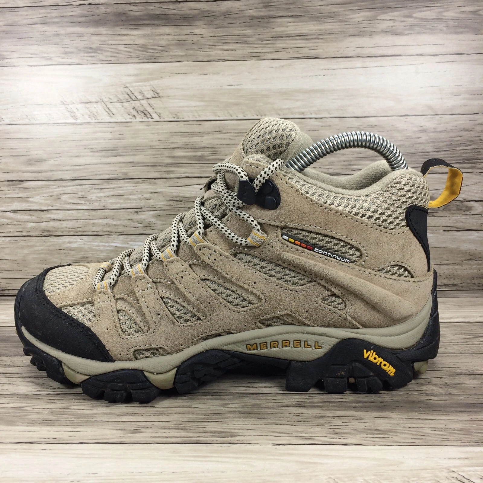 merrell moab 2 vent mid lace up boots