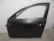 BBY95902XF LINKE VORDERE TÜR / 4 PUERTAS / GRIS OSCURO / 3765785 FÜR MAZDA 3 SED