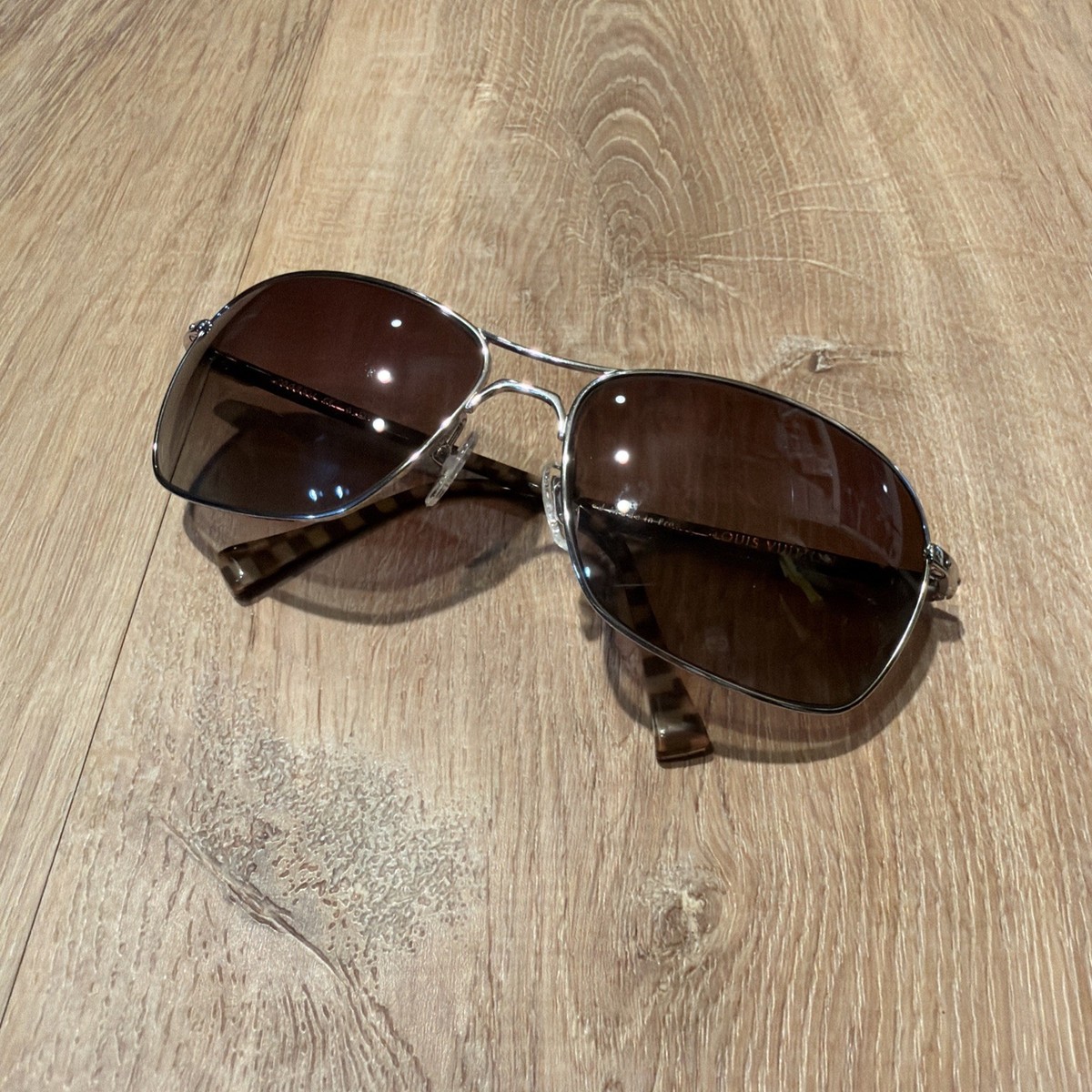 小物 Louis Vuitton Sunglasses Louis Vuitton Sunglasses Damier Conspiracy Aviator Z0035U CLEAN