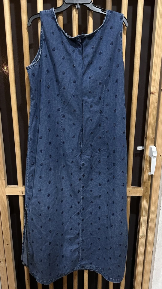 Vestido Charter Club Mujer 16W Sin Mangas Denim Bordado Floral Midi Bolsillos Foto 2 de 4