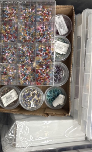 Creative Woman Mixed Variety Assorted Plastic Charms Art Supplies Craft Lot - Picture 2 of 10