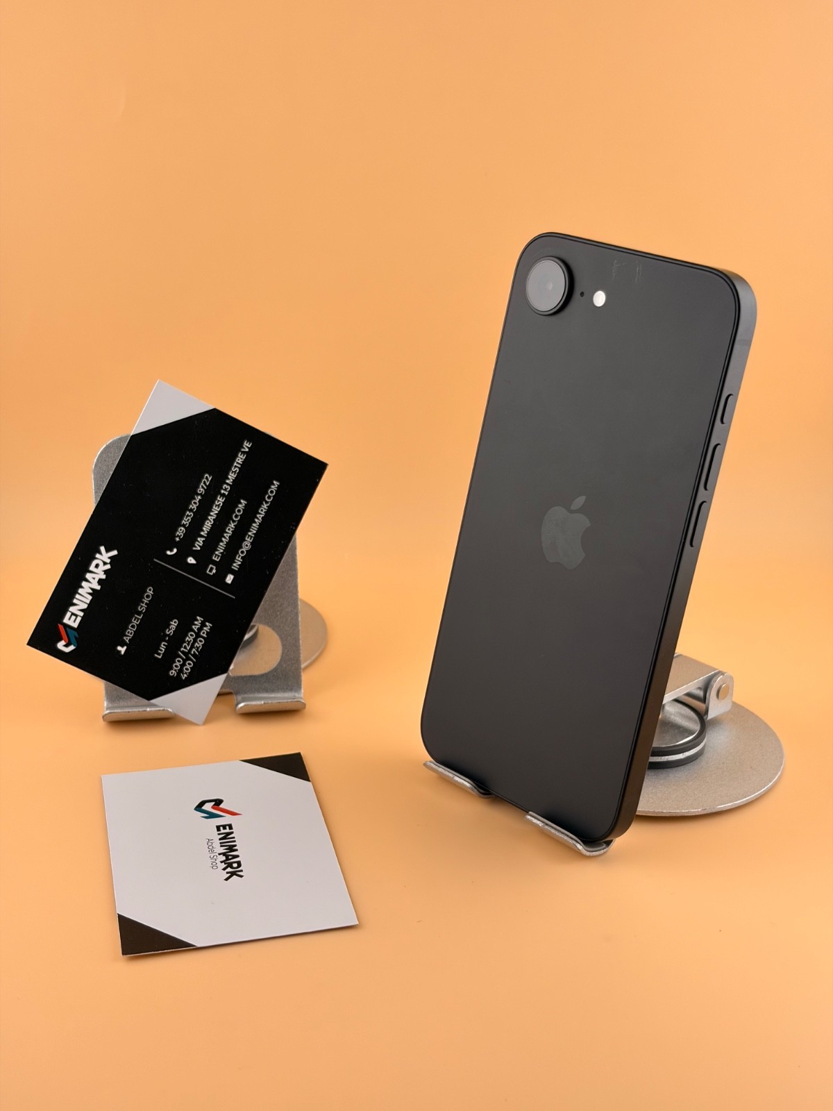 Apple iPhone 16e 128GB  solo eSIM, senza supporto per SIM fisica