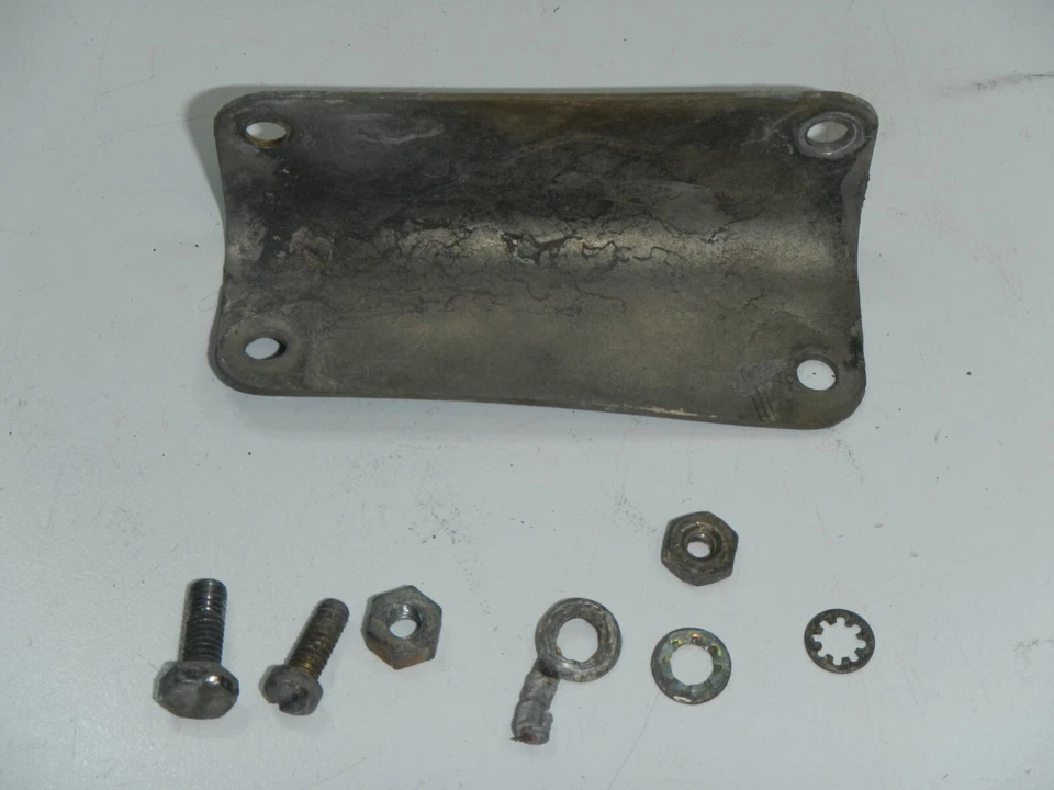 Soporte de metal misc 1968 1969 1970 Triumph 500 T100 T100C Tiger Trophy Foto 2 de 3