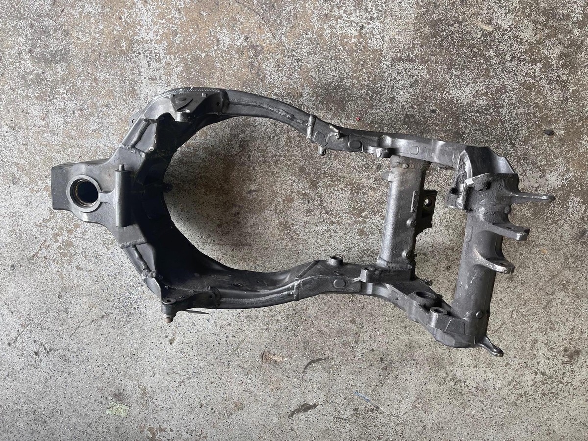 2006 Kawasaki Ninja Zx6r 636 Main Frame Chassis EZ Clean 2006 Kawasaki Ninja Zx6r 636 Main Frame Chassis EZ Clean