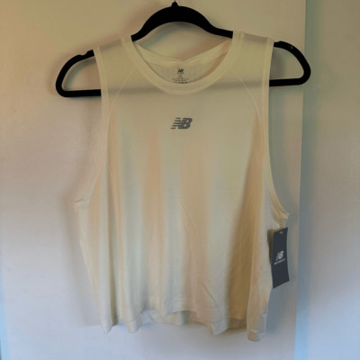 New Balance Women s Sea Salt White Graphic Tank Top Large NWT