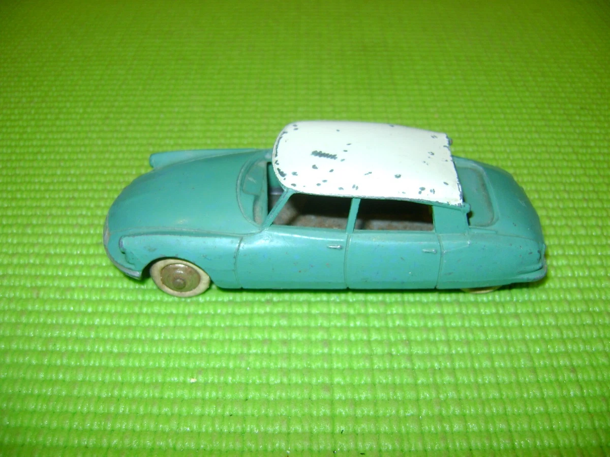 Dinky Toys Citroën DS 19 - 24C (1958) | Dinky Toys France