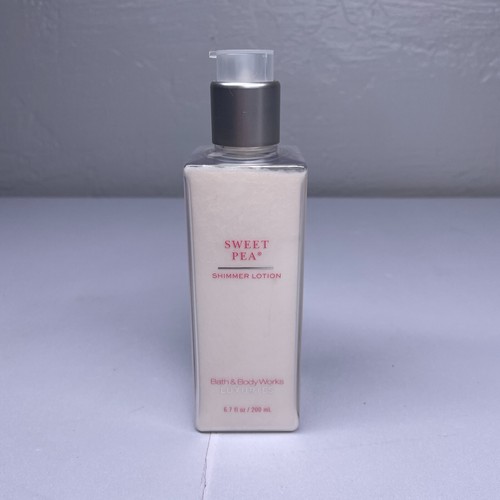 Bath & Body Works Sweet Pea Shimmer Lotion 6.7 oz Shea Rare Discontinued Retired - Picture 1 of 6