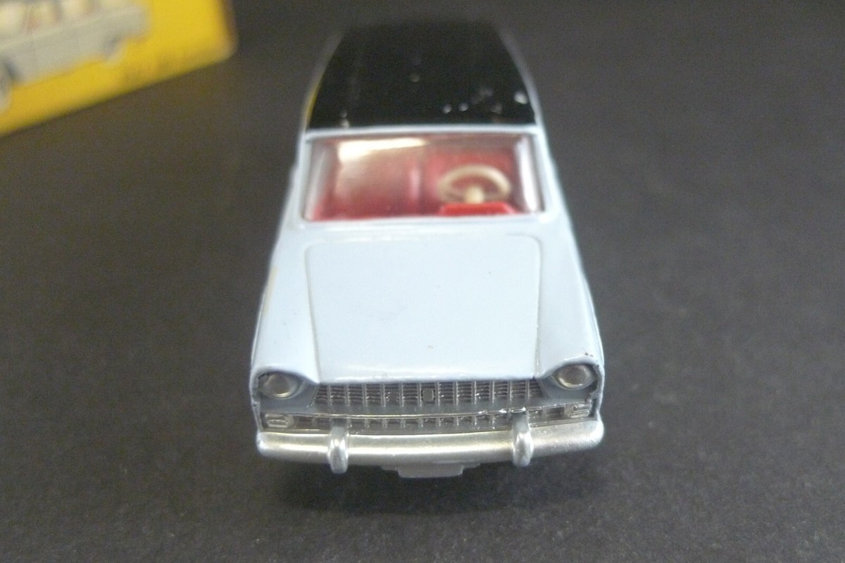 Dinky Toys Fiat 1800 N° 548 Made In France Meccano - FR