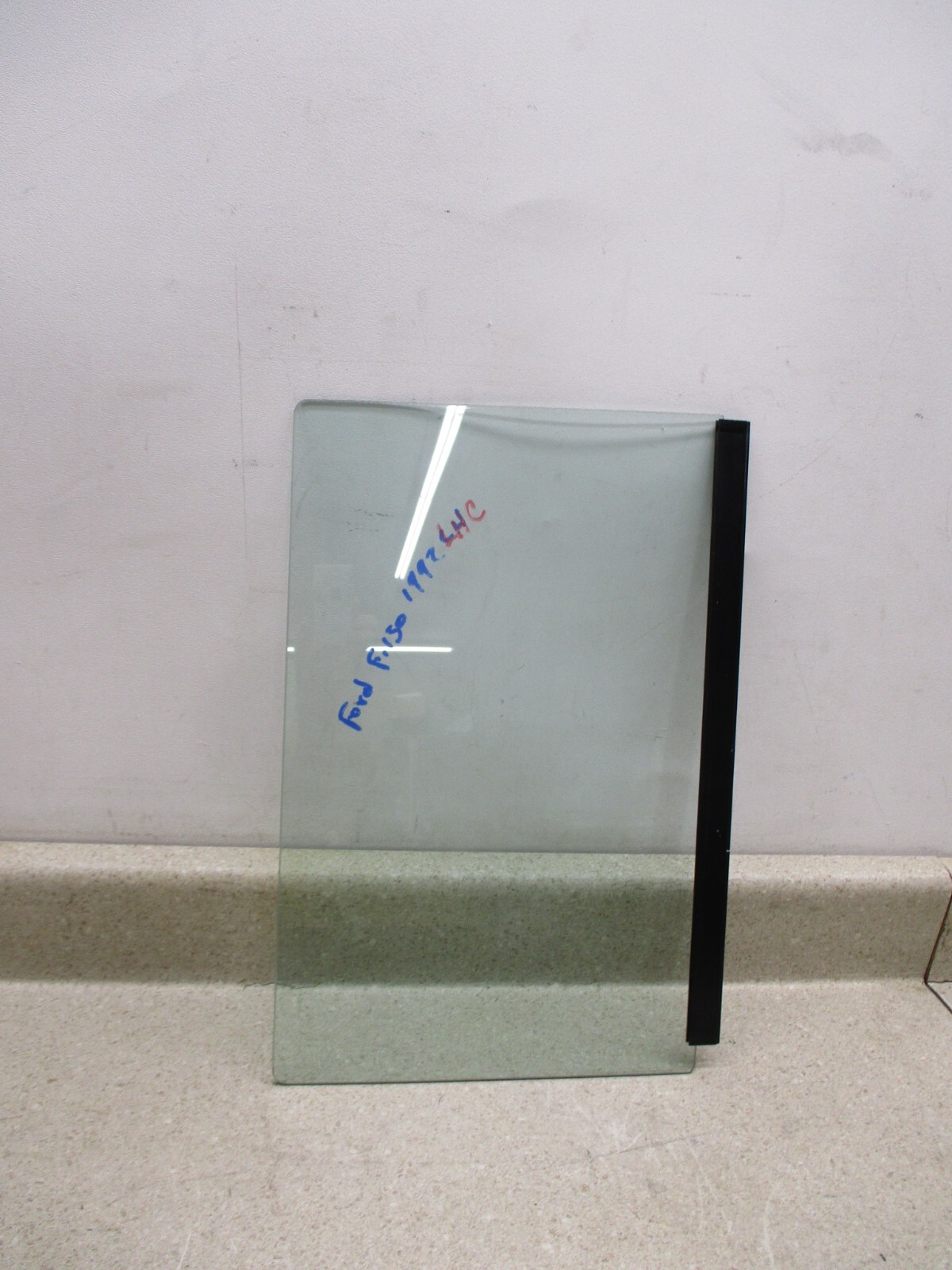 1980 to 1997 Ford F150 F250 Left Rear Panel ONLY Sliding Back Glass