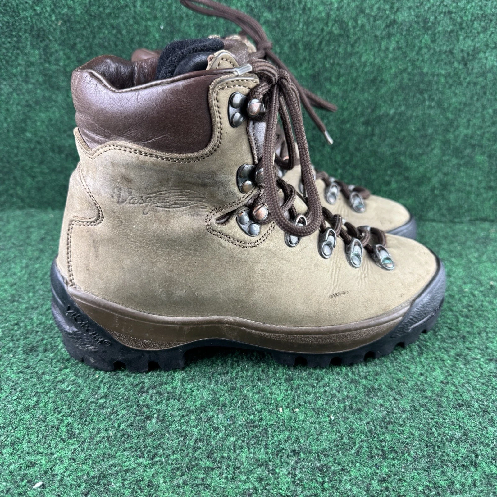 Vasque Cowhide Leather Brown Hiking Boots Men 7.5 Womens 9 Made In Italy