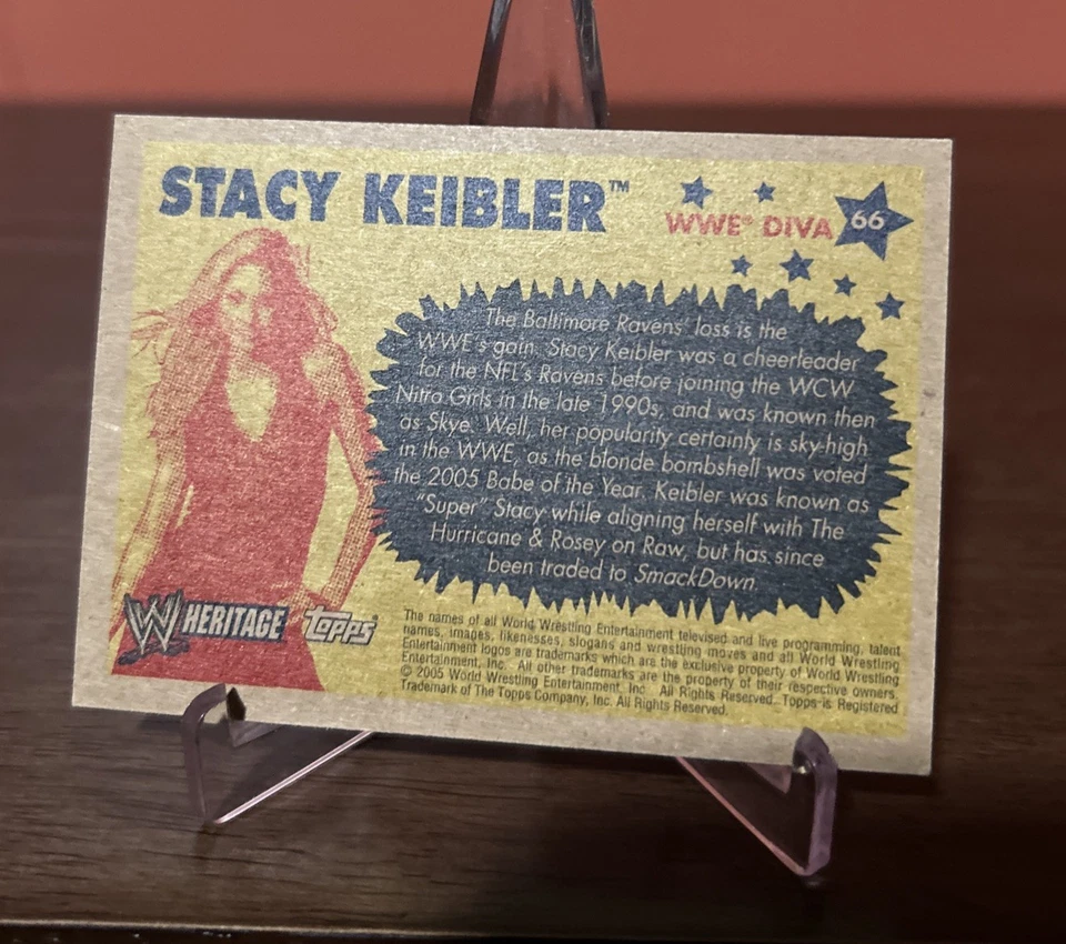 Topps WWE Heritage Stacy Keibler #66 2005 - Divas Foto 3 de 4