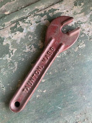 Vintage Rare Hodgman Mfg. Fireman s 7/8  Open End Sprinkler Wrench