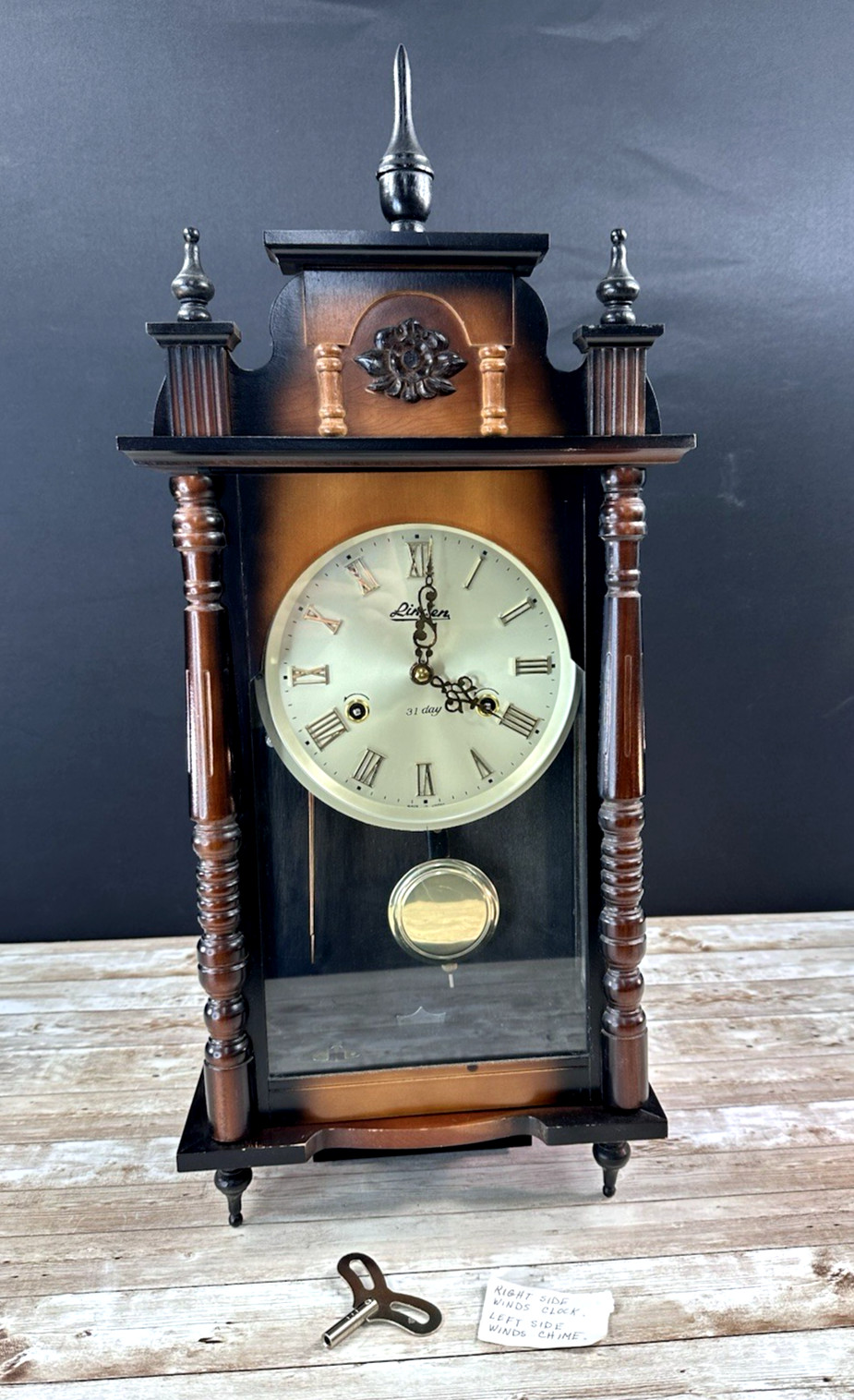 VINTAGE LINDEN MECHANICAL 31 DAY MOVEMENT WALL CLOCK w/ KEY! WORKS!