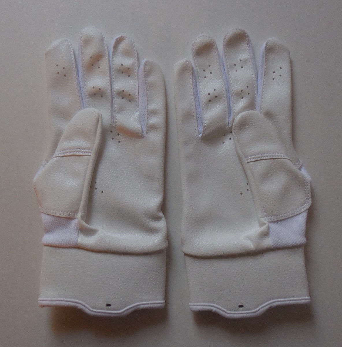 Nike Force Trout Edge Batting Gloves 2.0 Youth White/White/Iridescent Large | eBay