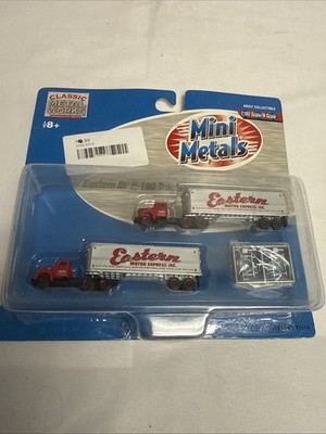 Classic Metal Works Mini Metals Eastern IH R-190 Tractor & 32' Trailer 51114