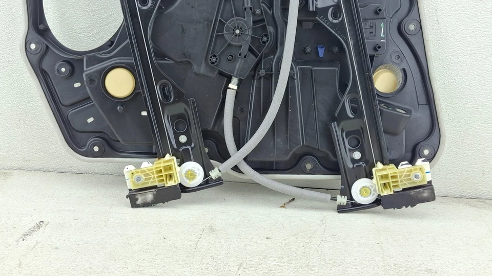 Jeep Compass 2017-2024 puerta delantera derecha ventana cristal regulador OEM Foto 2 de 4