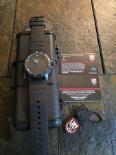 Luminox Navy SEAL 3051 Blackout Watch Swiss Made CARBONOX Black Dial New Battery