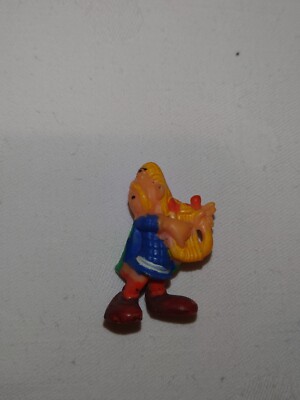 Ü-Ei Alt Figur Asterix  Troubadix   1976 (Nase Defekt !)