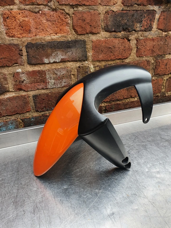 KTM 640 DUKE 2 LC4   2000-2006 GENUINE FRONT FENDER - ORANGE - Image 4 of 4