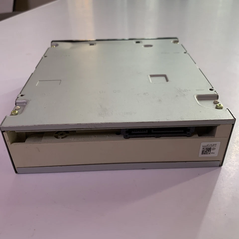 Grabadora de DVD Toshiba 5,25" unidad interna SATA TS-H653 Foto 3 de 4